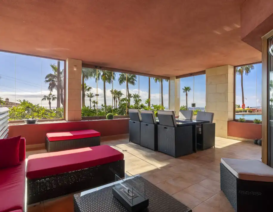 Piso con piscina en venta en Solymar