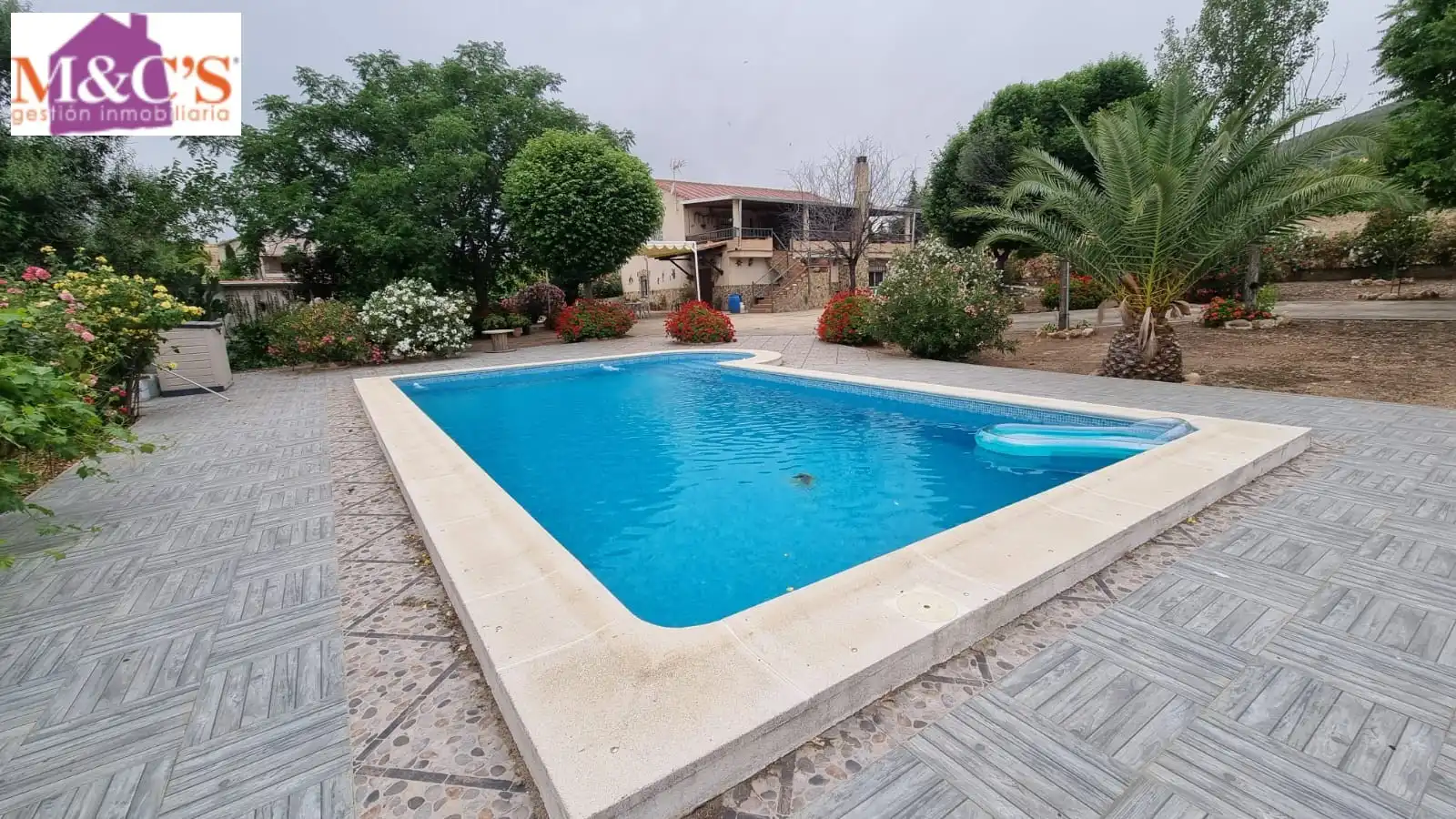 Swimming pool of Houses for sale in Hinojosas de Calatrava  with Air Conditioner, Heating and Private garden