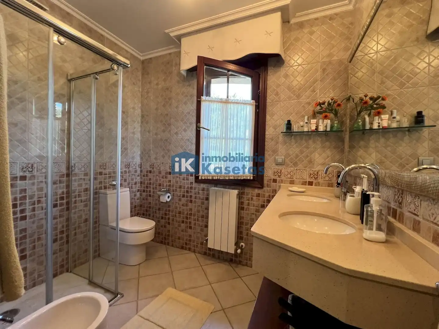 Bathroom of Houses for sale in Basauri   with Air Conditioner and Heating