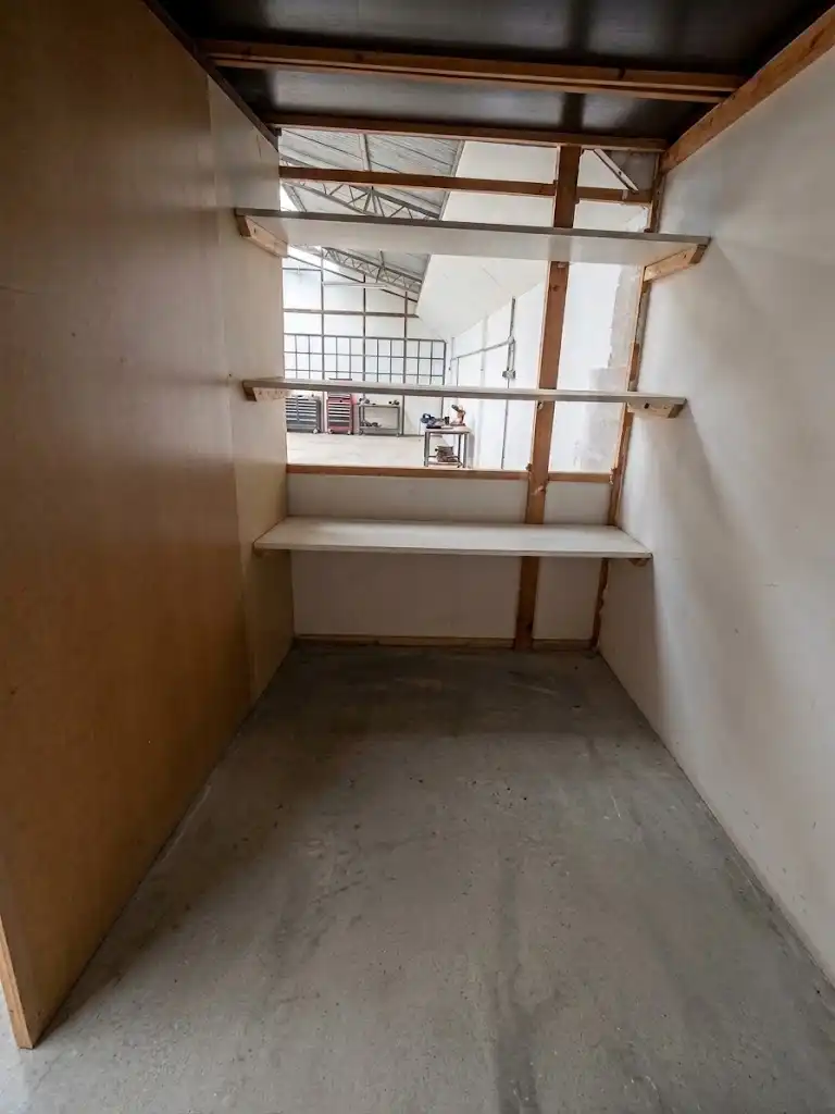 Fabrikhallen zur Miete in Polígono Roces Industrial, Porceyo