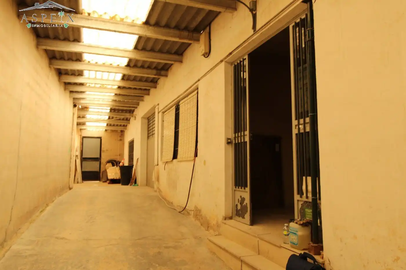 Industrial building for sale in Monóvar  / Monòver