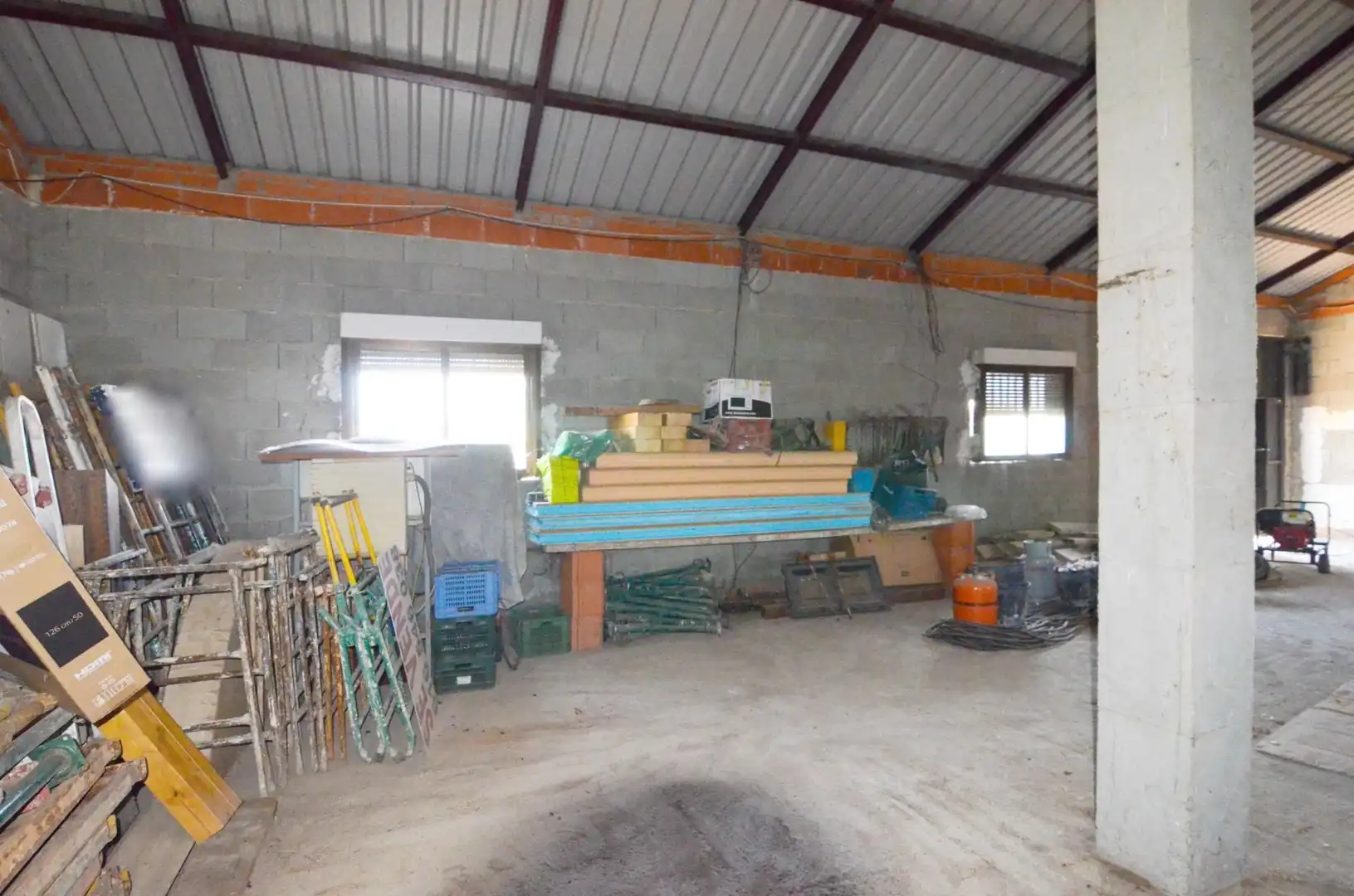 Industrial buildings for sale in Calvarrasa de Arriba