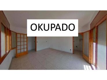 Terraced house for sale in Calle Corbera