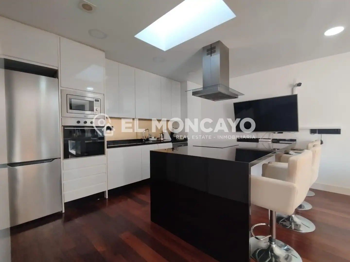 Kitchen of Detached homes for rent in Daya Vieja  with Air Conditioner, Parquet flooring and Terrace