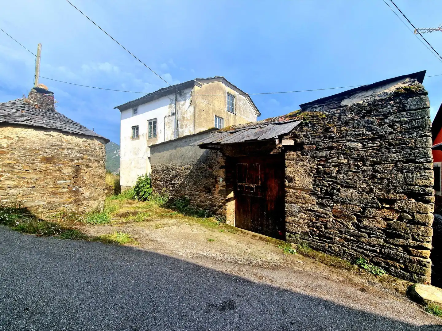 Außenansicht von Country house zum Verkauf in Boal mit Privatgarten und Möbliert