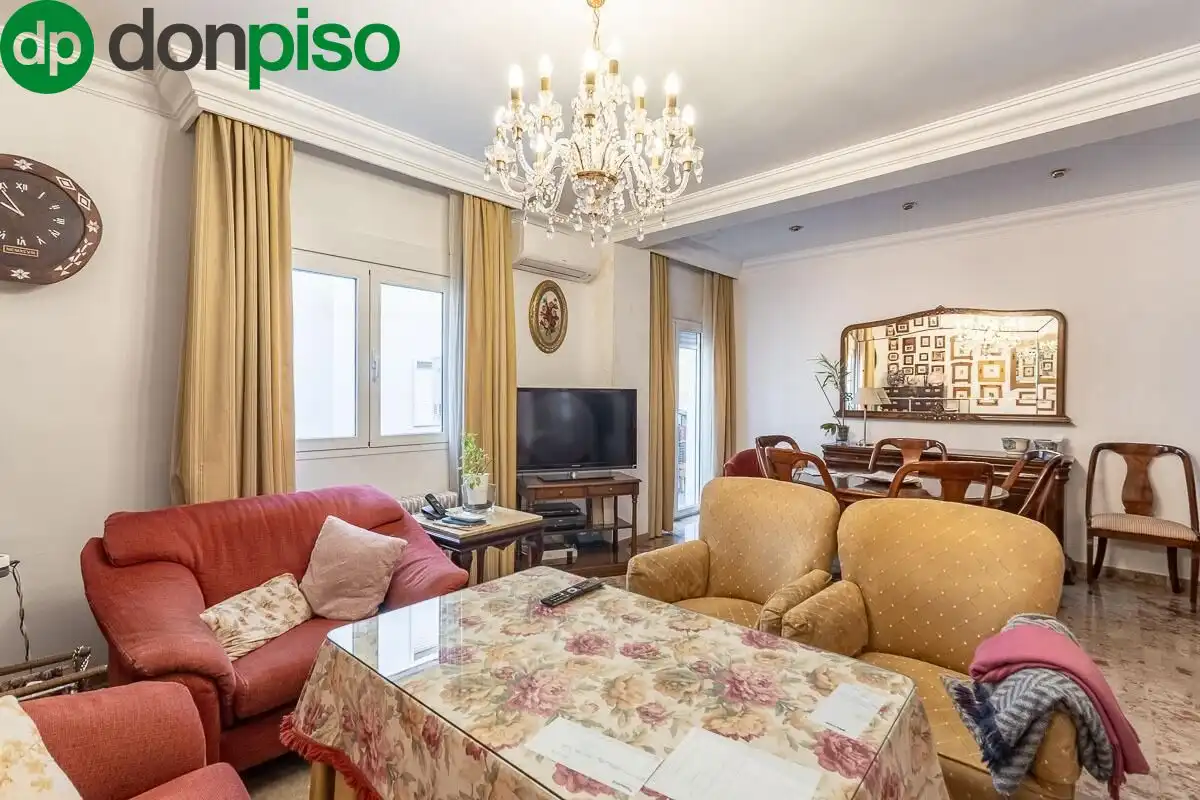 Apartament amb terrassa en venda a Calle ANGEL BARRIOS 1, imagen 6