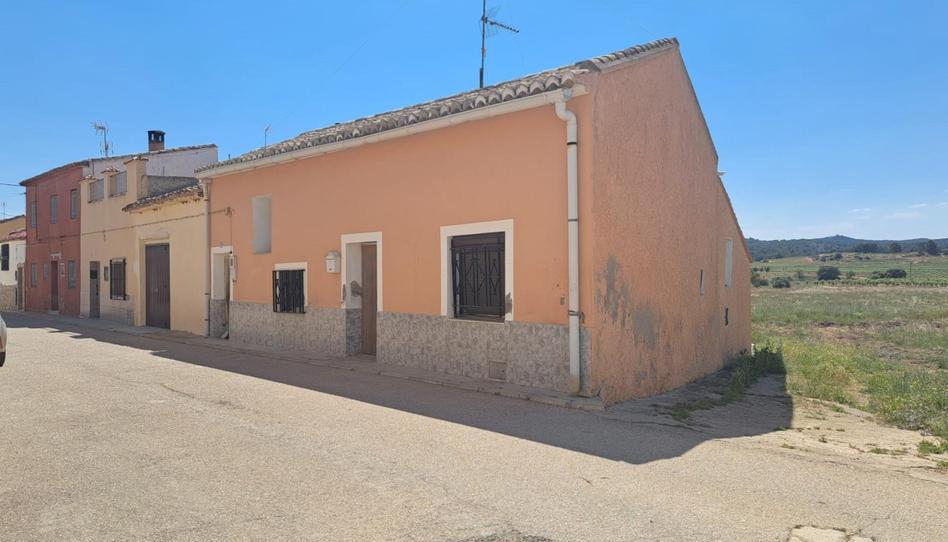 Foto 1 de Casa adosada en venda a Calle Mayor Cojos, 21, Requena, Valencia