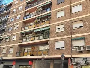 Vista exterior de Piso en venta en Valencia con Aire acondicionado, Horno y Balcón