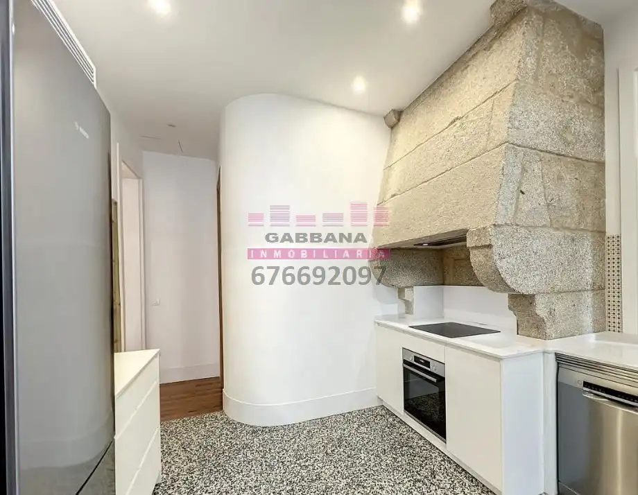 Piso de alquiler en Rúa do Príncipe, 36, Centro - Areal