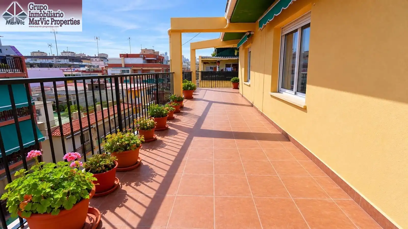 Terraza de Ático en venta en Benidorm con Terraza y Amueblado