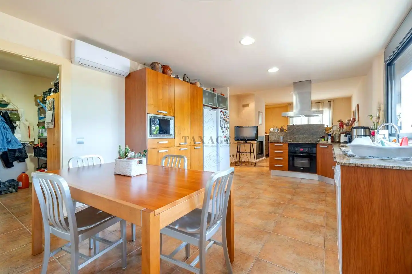 Cocina de Casa o chalet en venta en Tortosa con Aire acondicionado, Calefacción y Jardín privado