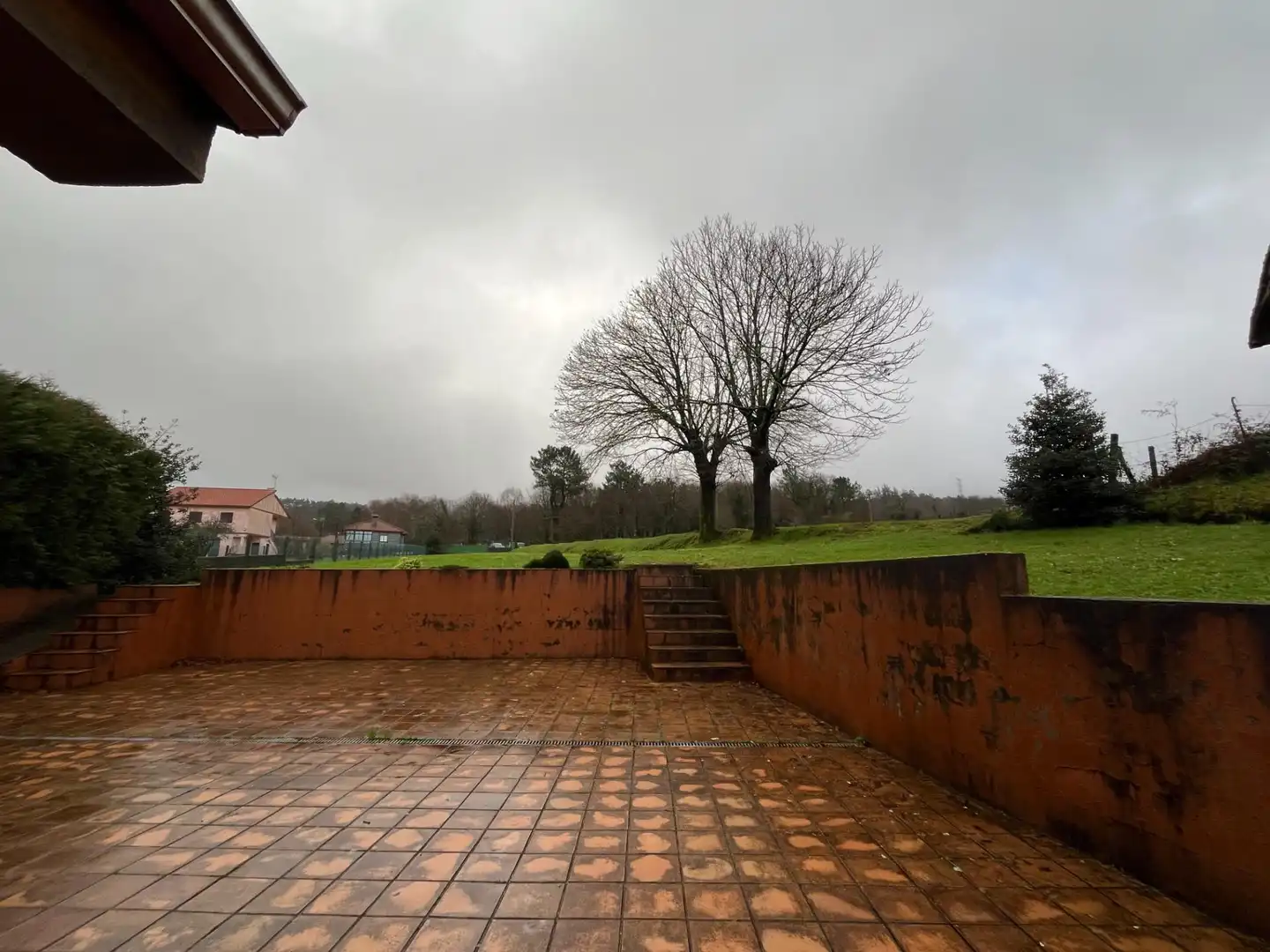 Terrassa de Casa o xalet en venda en Covelo amb Calefacció, Jardí privat i Traster