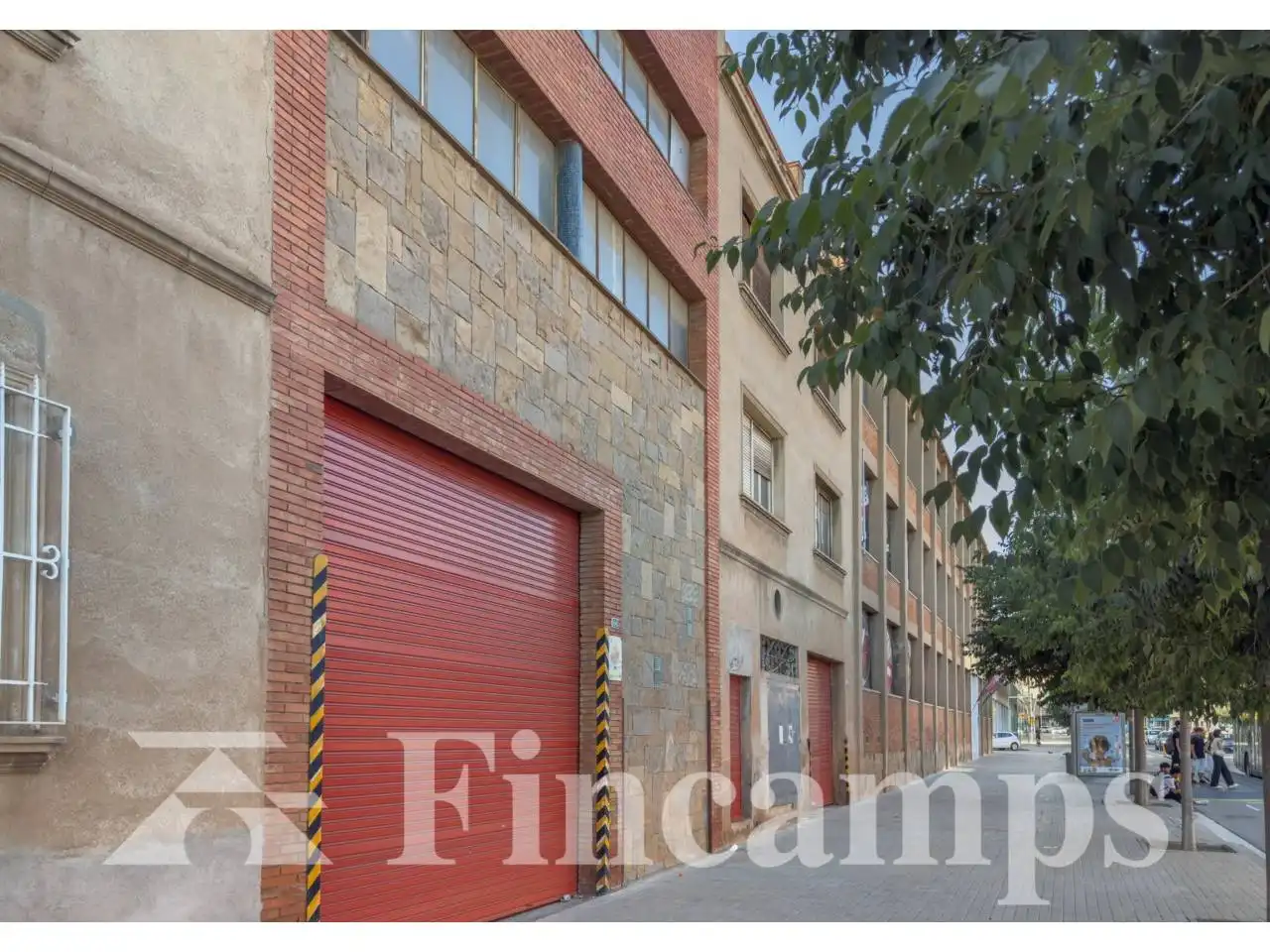 Exterior view of Industrial buildings for rent in Sabadell