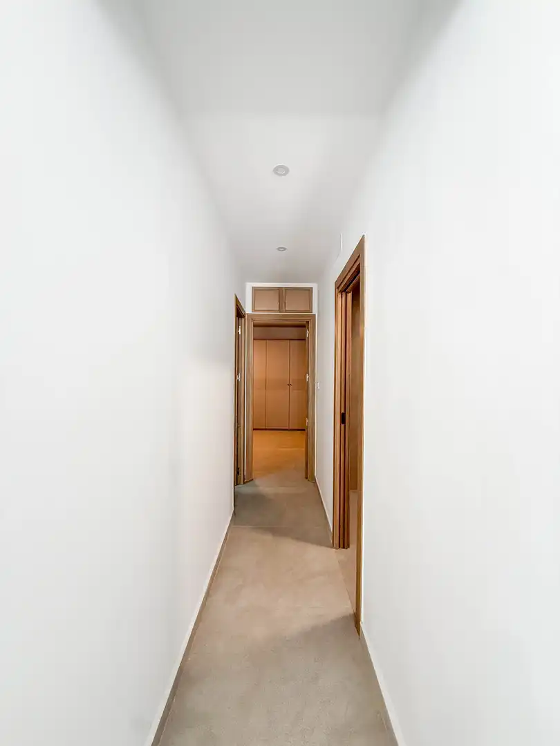 Ground floor for sale in Valencia  with Balcony