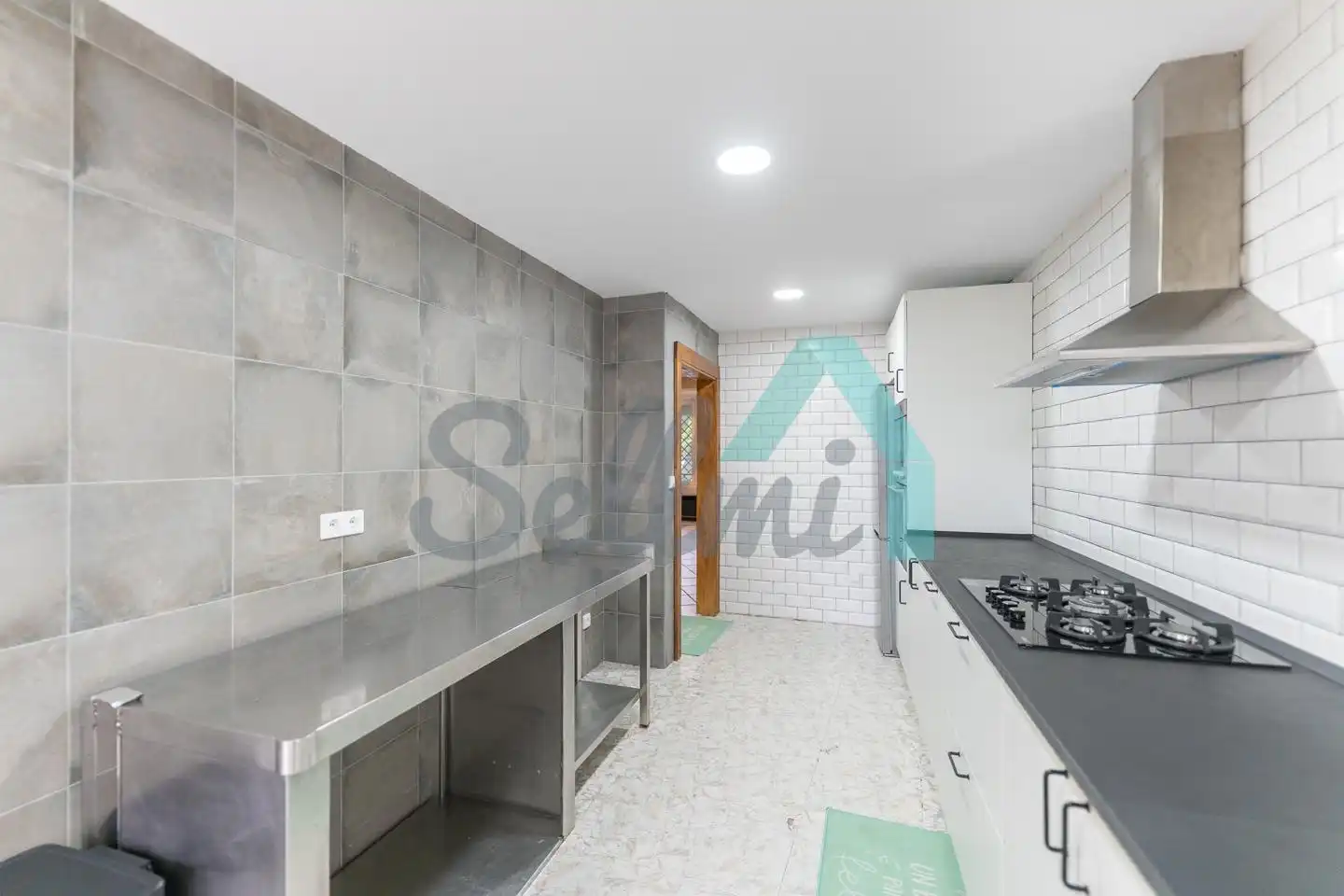 Kitchen of Houses for rent in Gijón   with Heating, Private garden and Terrace