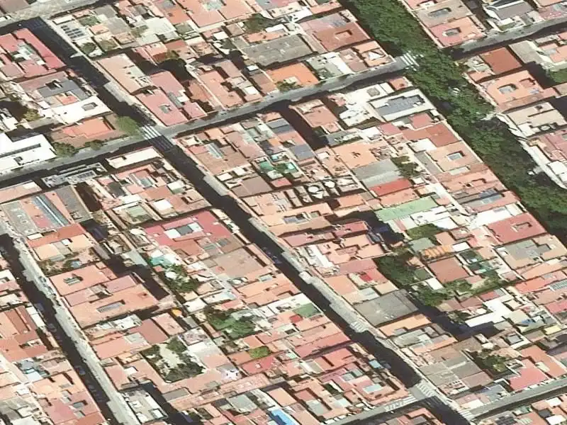 Flat for sale in calle Badalona, imagen 3
