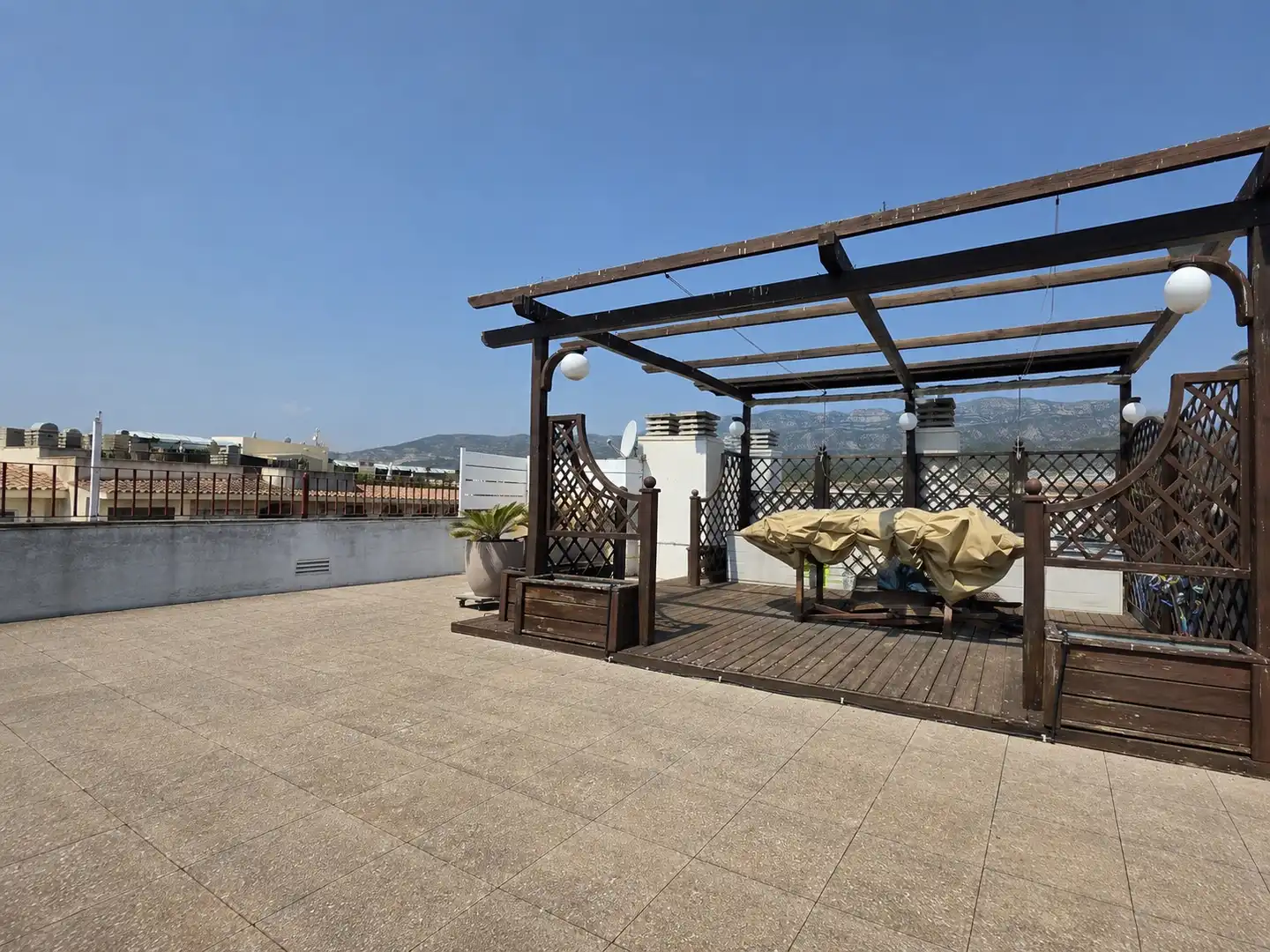 Terrasse von Dachboden zum Verkauf in La Ràpita mit Klimaanlage, Heizung und Parkett