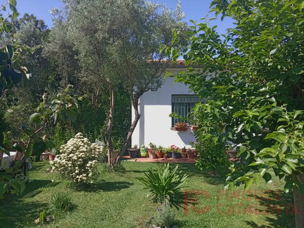 Jardí de Casa o xalet en venda en Vilobí d'Onyar
