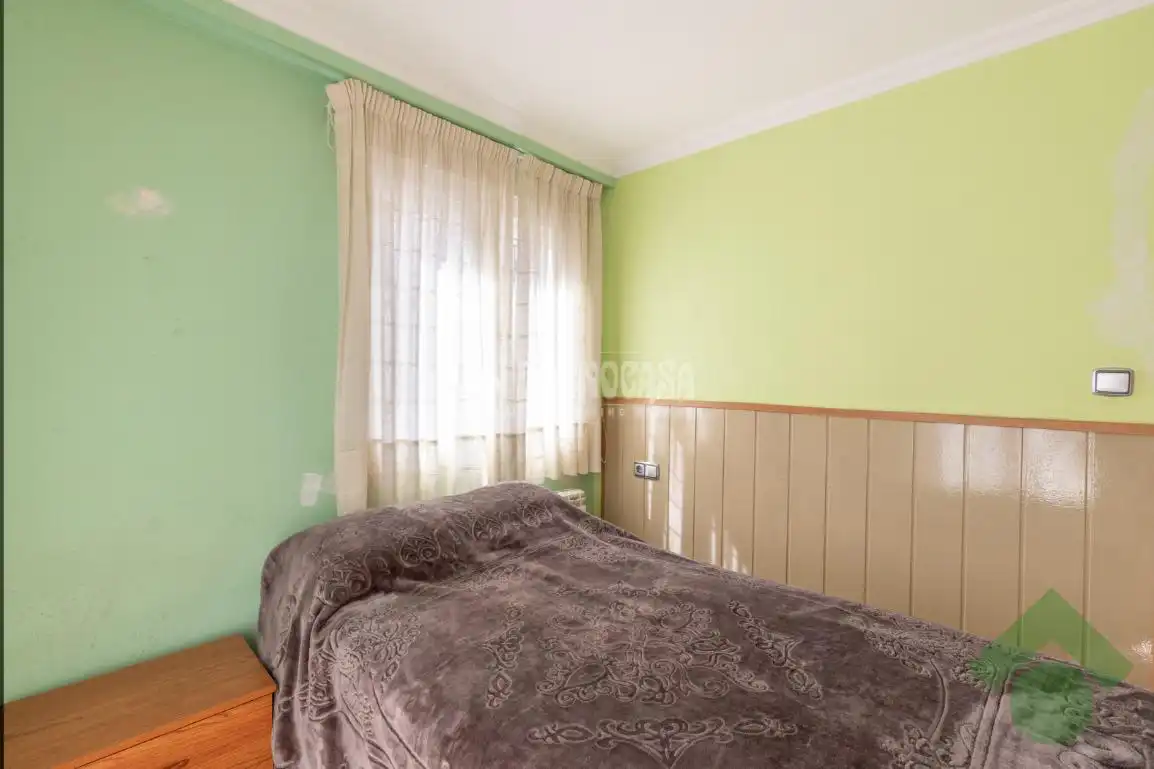 Casa adosada en venta en Barrio de Zaidín