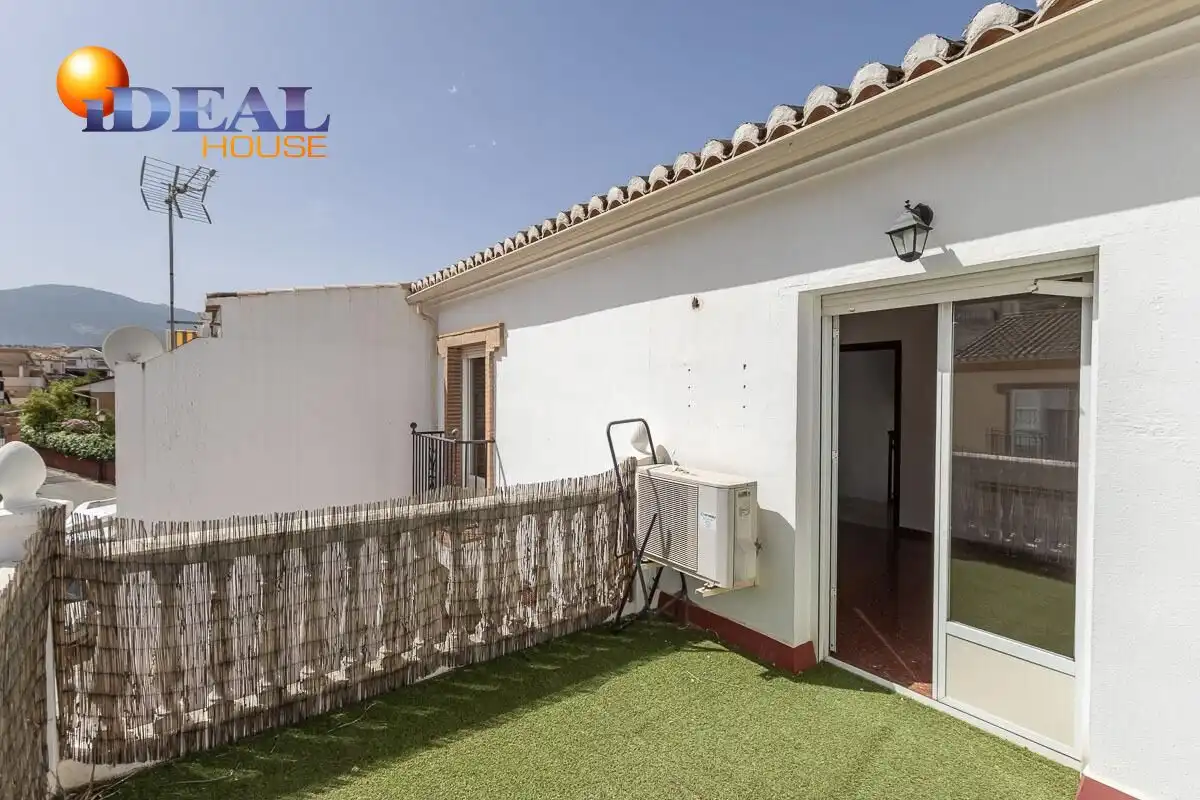 Terraced house for sale in Huétor Vega