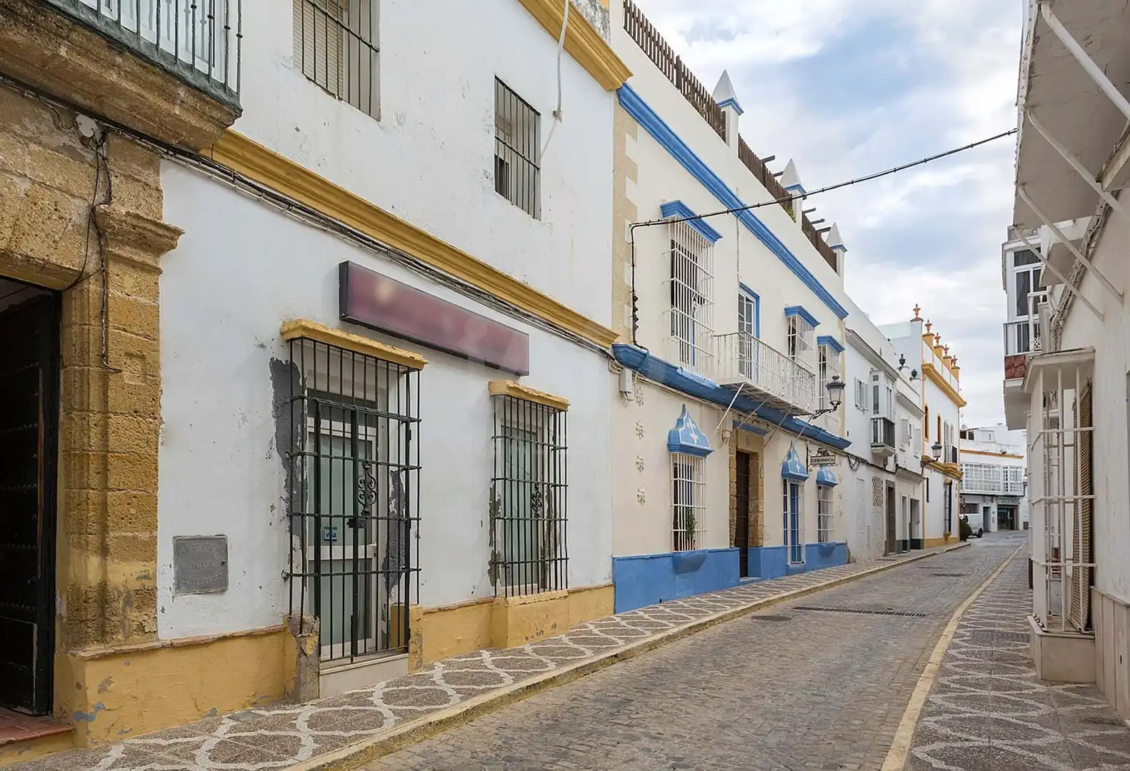 Vista exterior de Casa o xalet en venda en Chiclana de la Frontera amb Aire condicionat, Calefacció i Terrassa