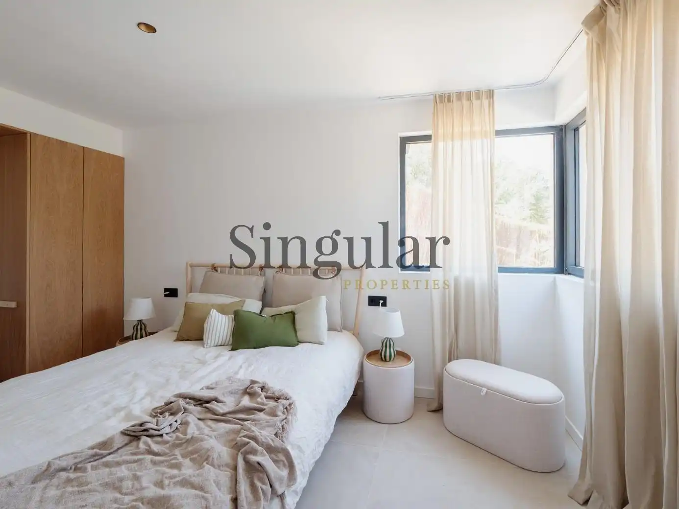 Dormitori de Casa o xalet en venda en Sant Cugat del Vallès amb Aire condicionat, Calefacció i Jardí privat
