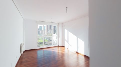 Foto 3 de Piso en venta en C/ Federico García Lorca, Alisal - San Román, Santander