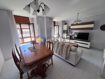 Flat with pool for sale in Calle la Costa