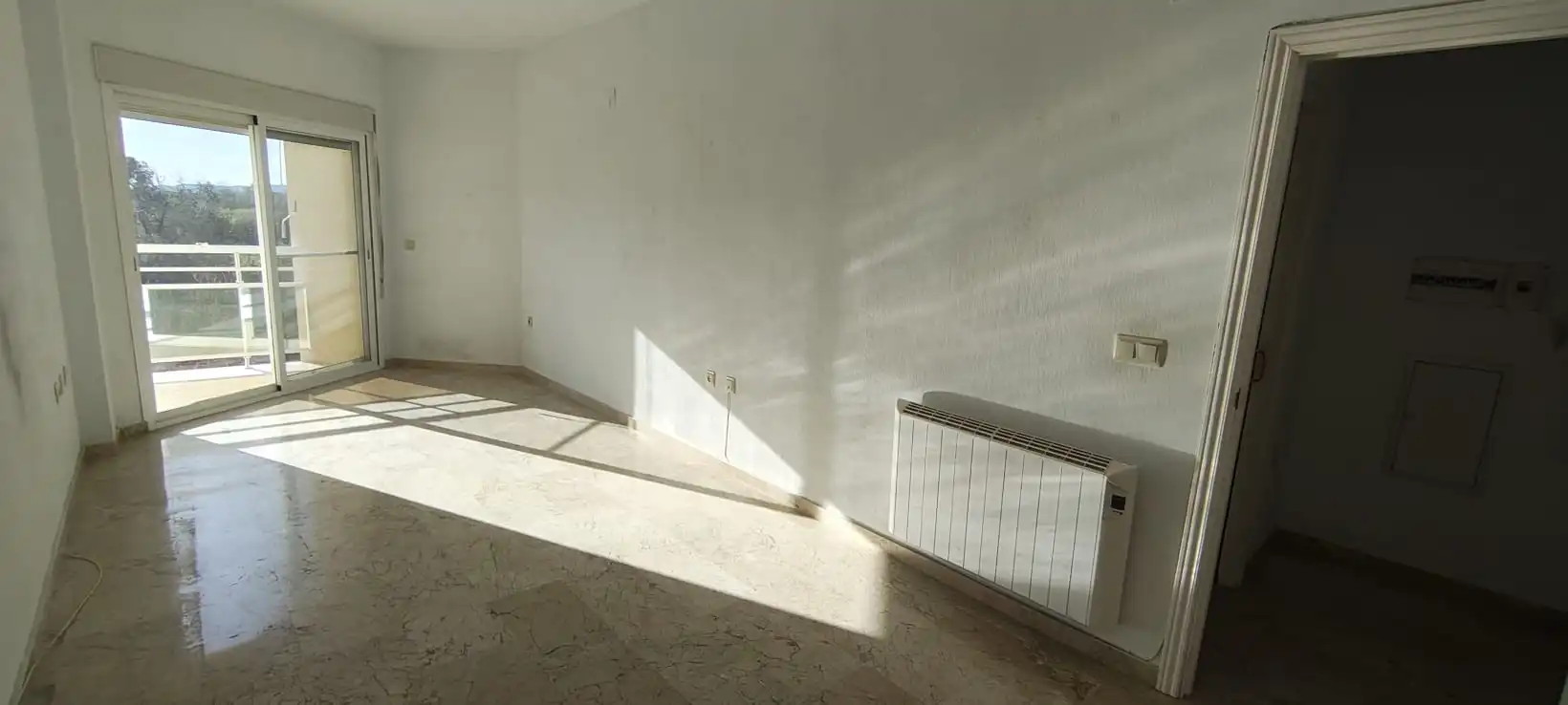 Sala d'estar de Pis en venda en Motril amb Aire condicionat, Terrassa i Piscina comunitària