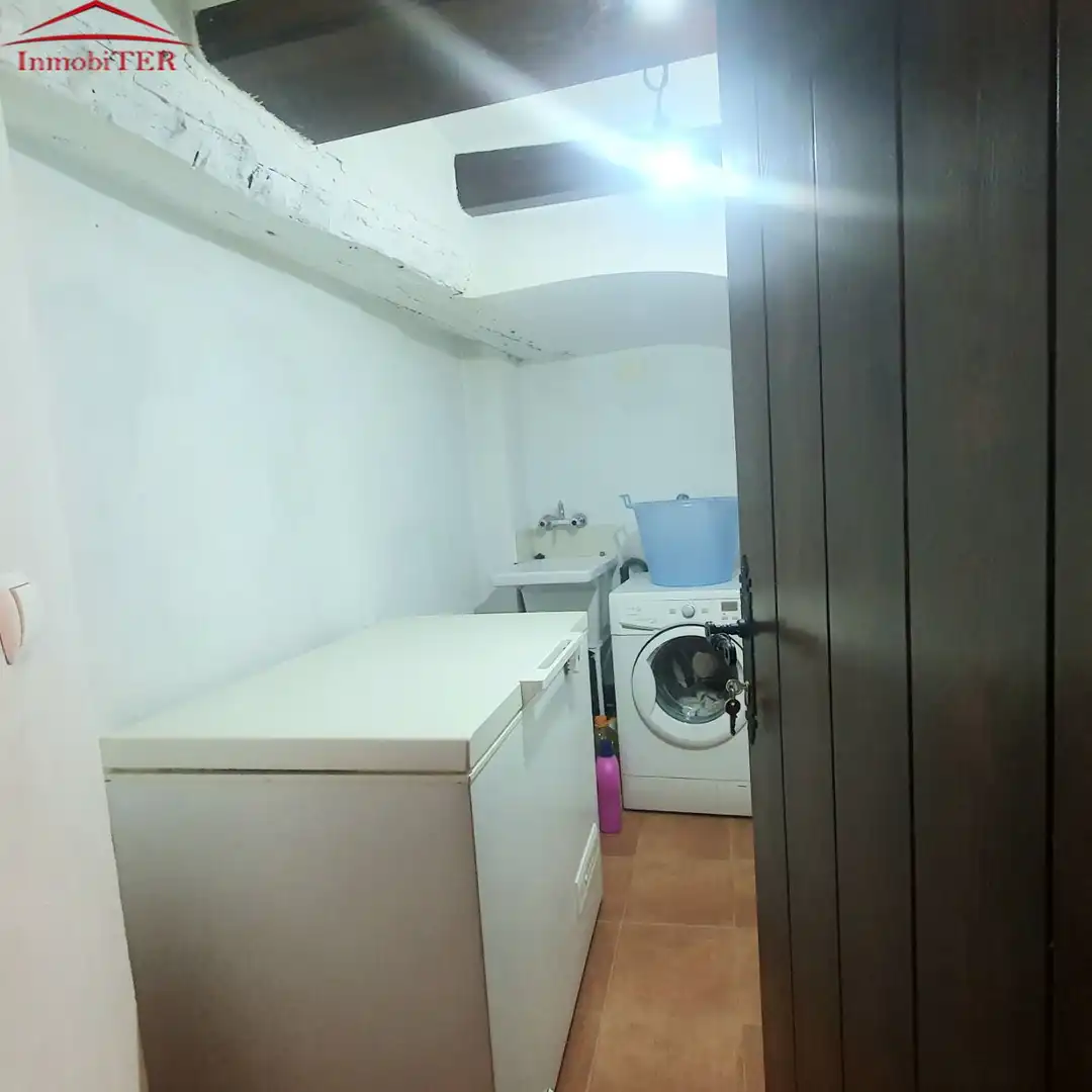 Casa o chalet en venta en Alfambra con Calefacción, Terraza y Trastero