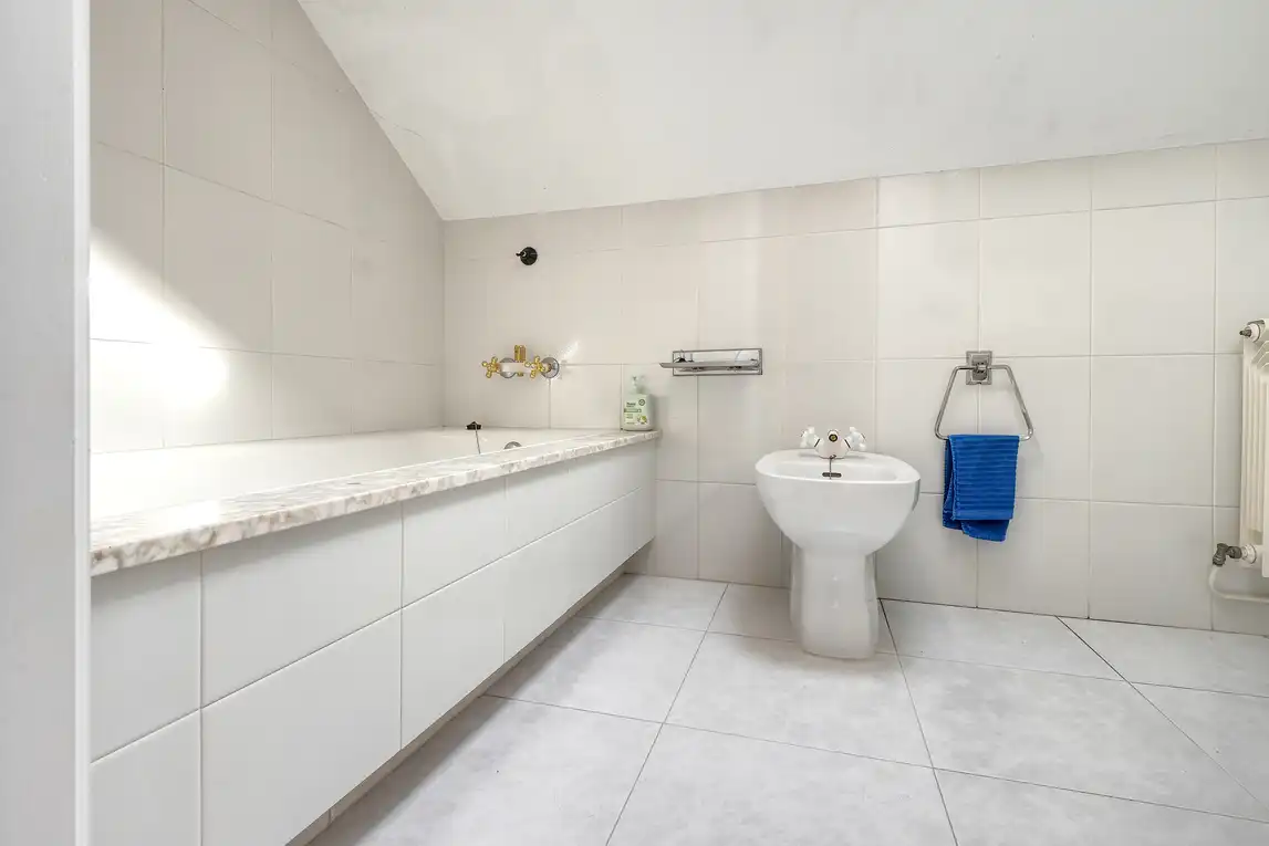 Baño de Casa o chalet en venta en A Laracha   con Calefacción, Jardín privado y Trastero