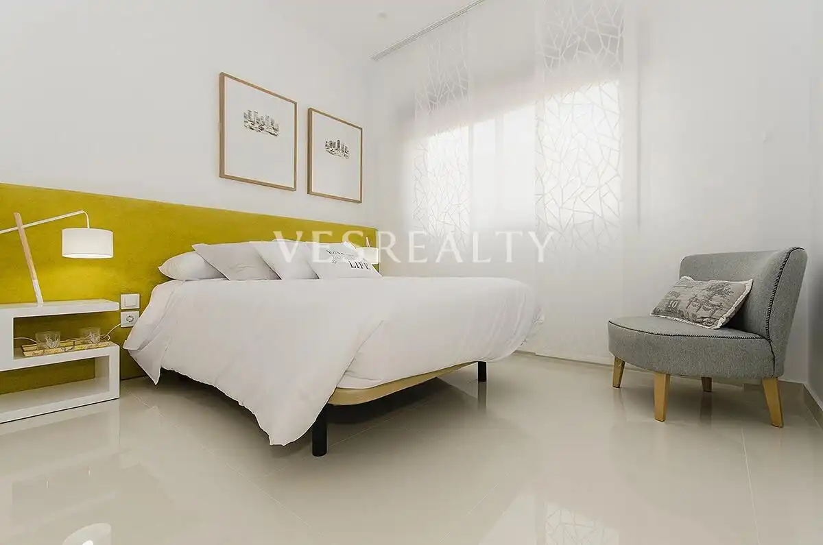 Detached house with terrace for sale in Calle Juan Marsé, imagen 40