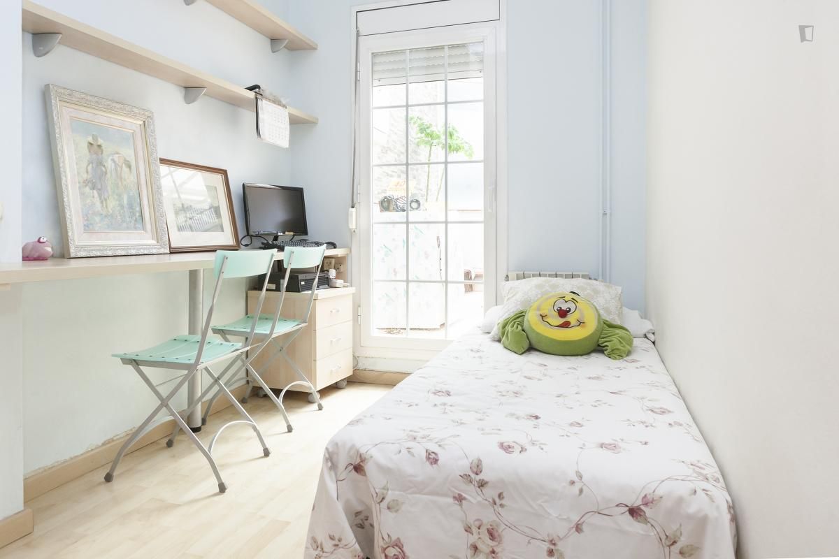 Apartment for share in El Coll