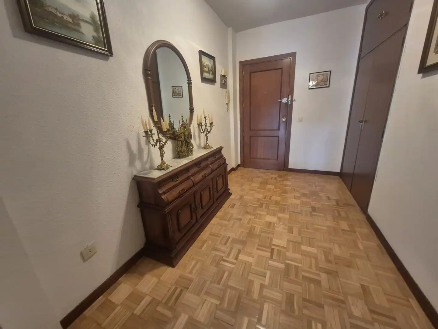 Wohnung zum Verkauf in Ávila mit Heizung, Terrasse und Abstellraum