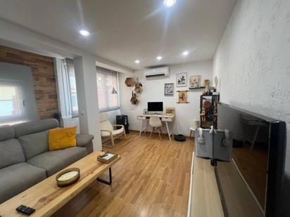 Sala d'estar de Pis en venda en Petrer amb Aire condicionat