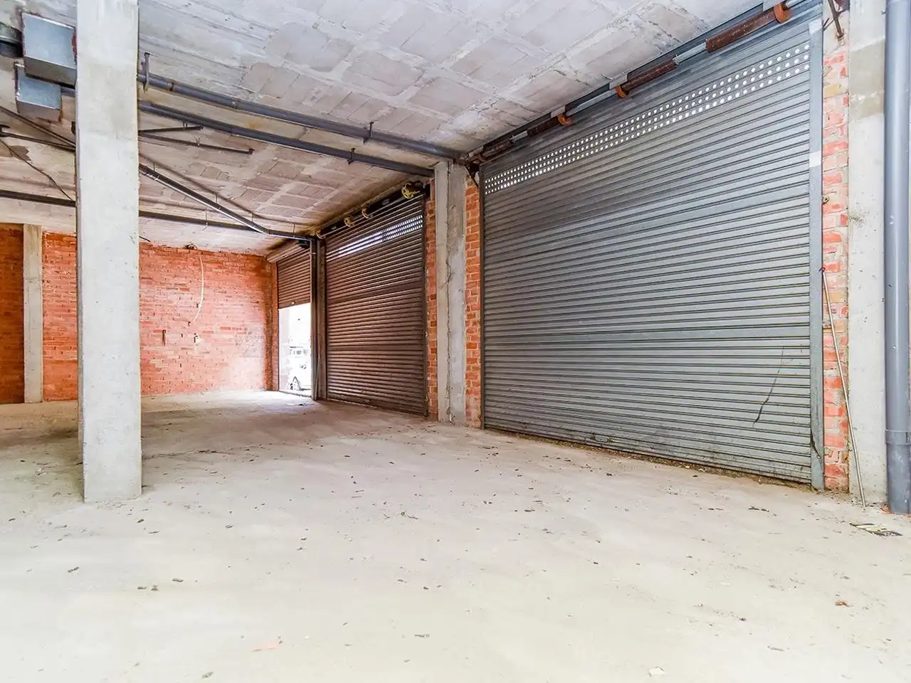 Parking of Commercial properties for sale in Reus
