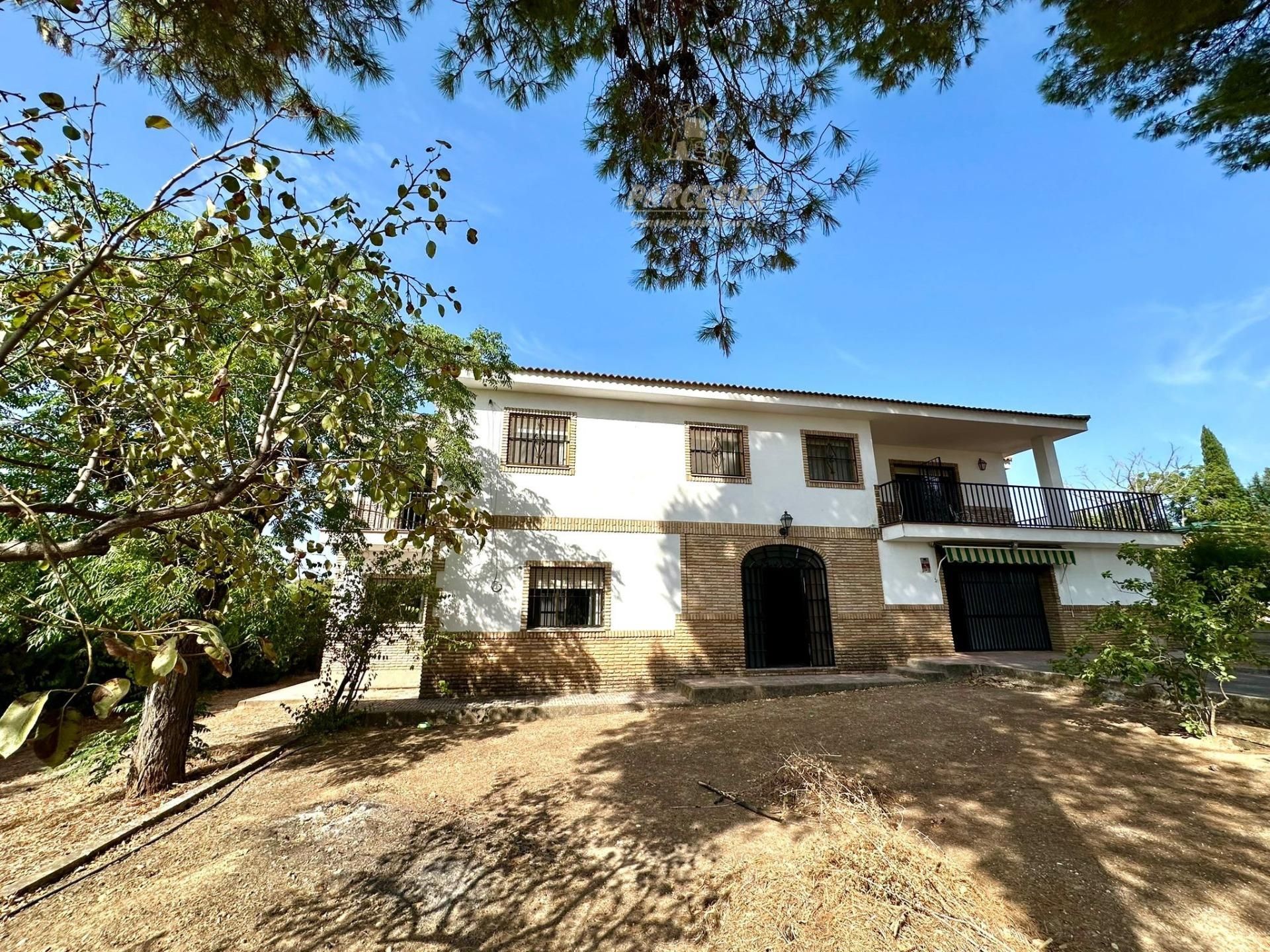 Finca rústica en venda a Almodóvar del Río