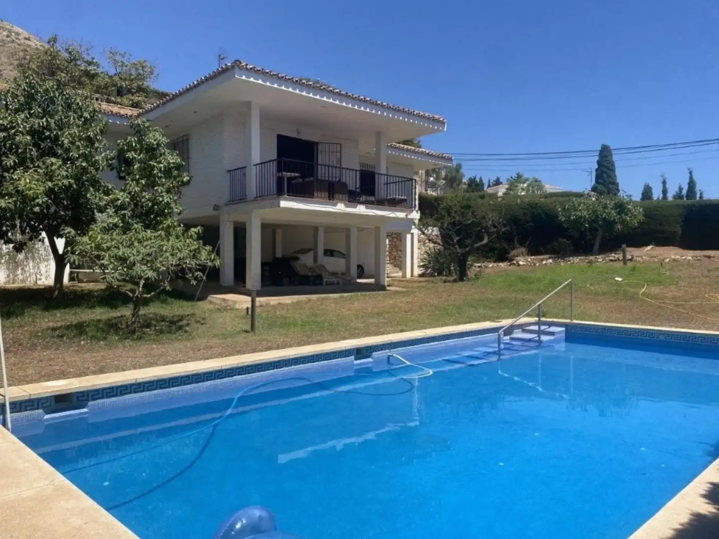 Villa con terrazza in vendita a Calle Granada