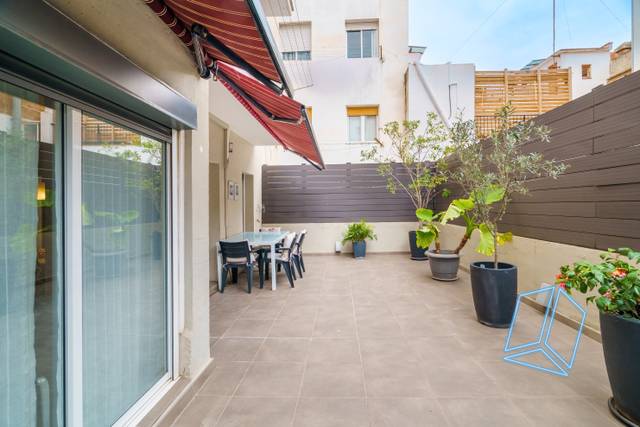 Piso en Venta en Passatge de Nogués en El Camp d'en Grassot i Gràcia Nova