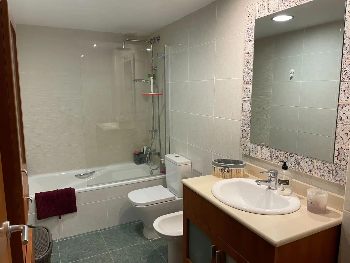Bathroom of Flat for sale in Ponent