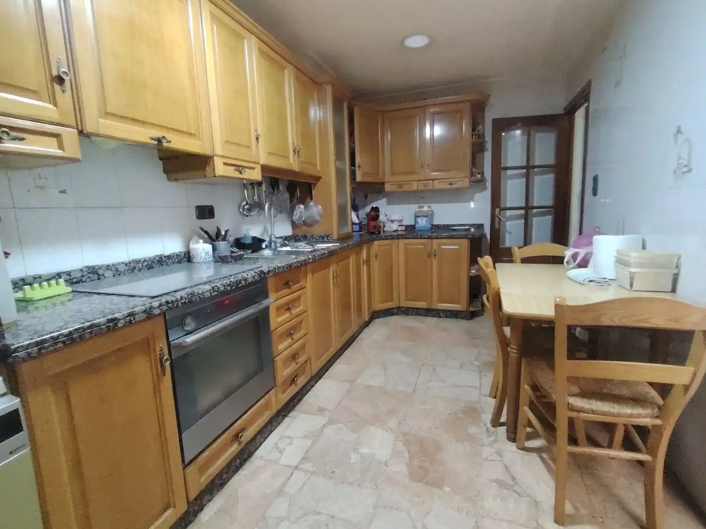 Küche von Einfamilien-Reihenhaus zum Verkauf in Crevillent mit Terrasse und Abstellraum