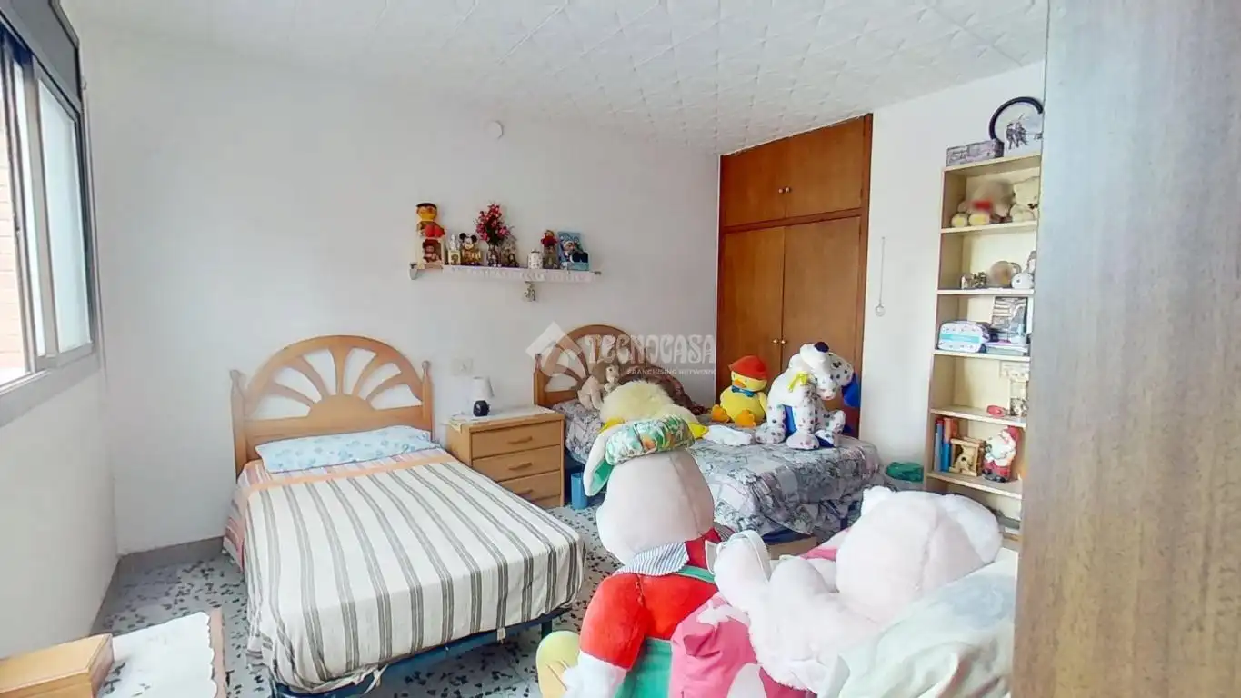 Dormitori de Casa adosada en venda en Granollers amb Terrassa