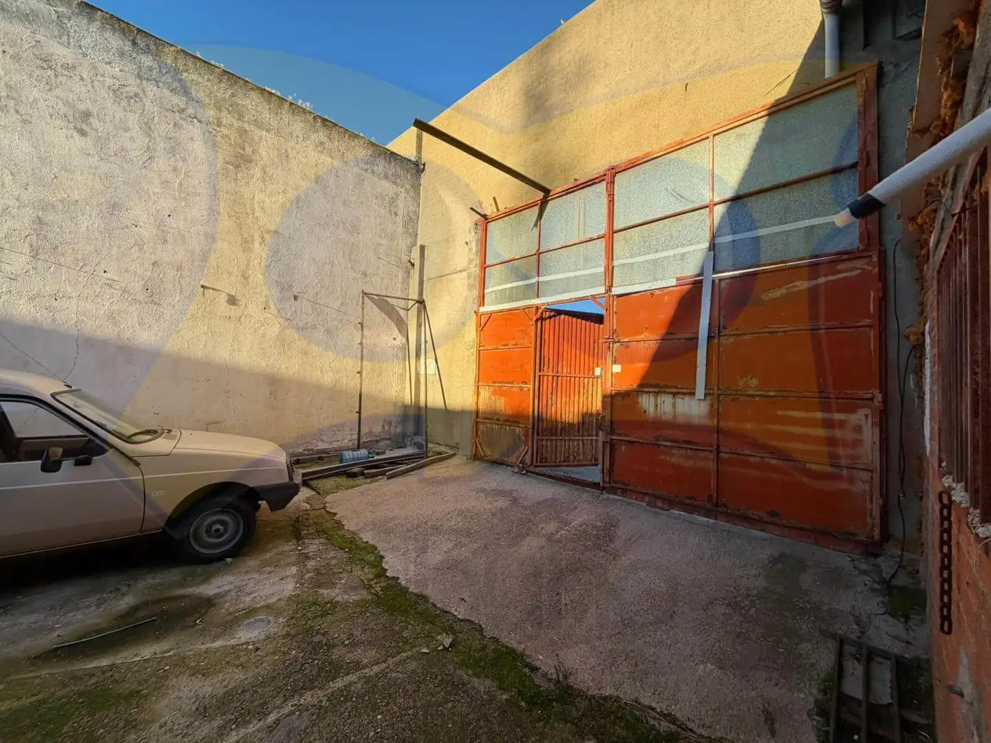Vista exterior de Nave industrial en venta en Salamanca
