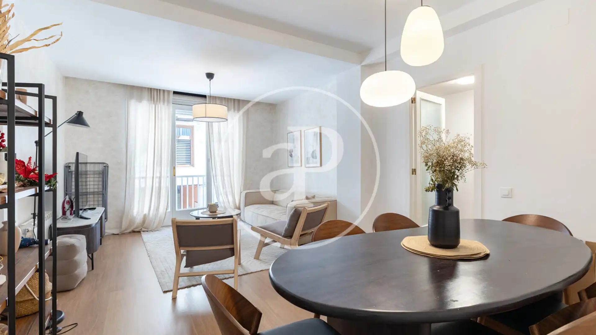 Living room of Flat for sale in  Barcelona Capital  with Air Conditioner, Heating and Terrace
