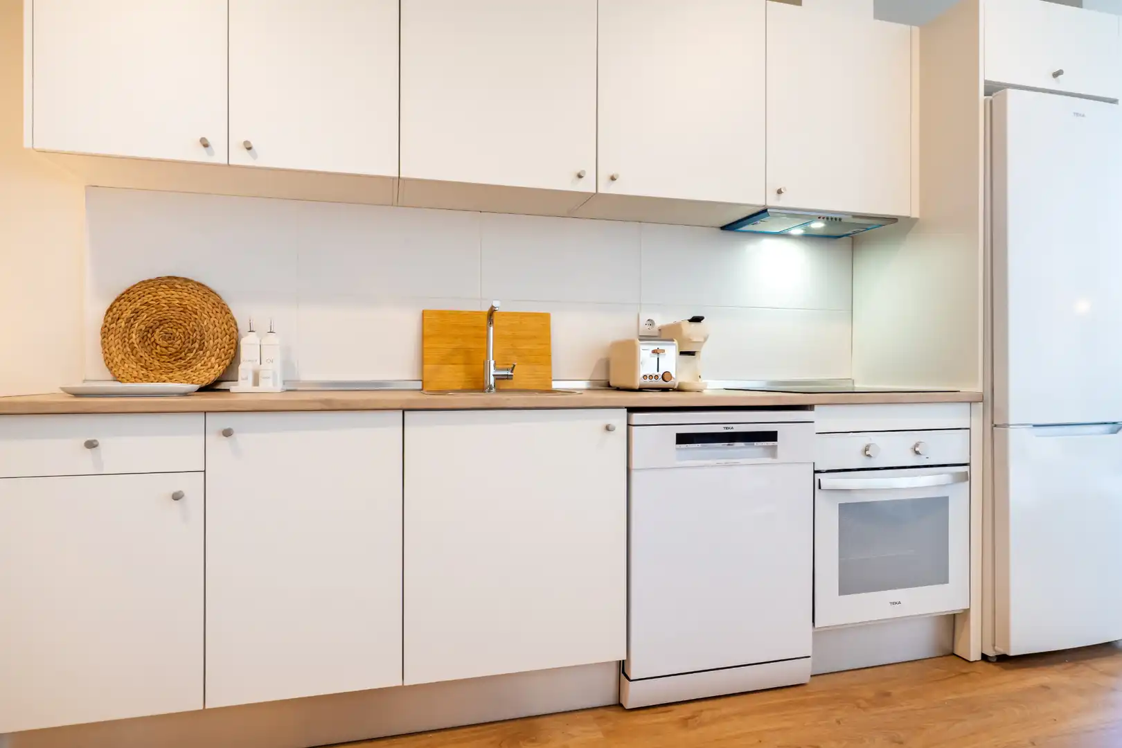 Cocina de Estudio de alquiler en Sevilla con Aire acondicionado, Calefacción y Amueblado
