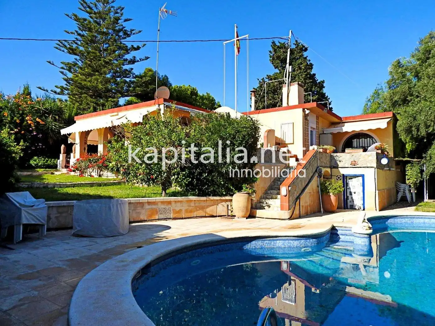Villa mit Pool zum Verkauf in Playa de San Juan - El Cabo de las Huertas
