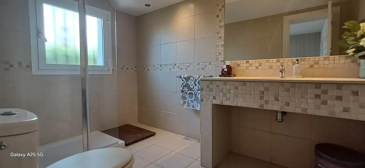 Baño de Casa o chalet en venta en Marbella con Terraza y Piscina