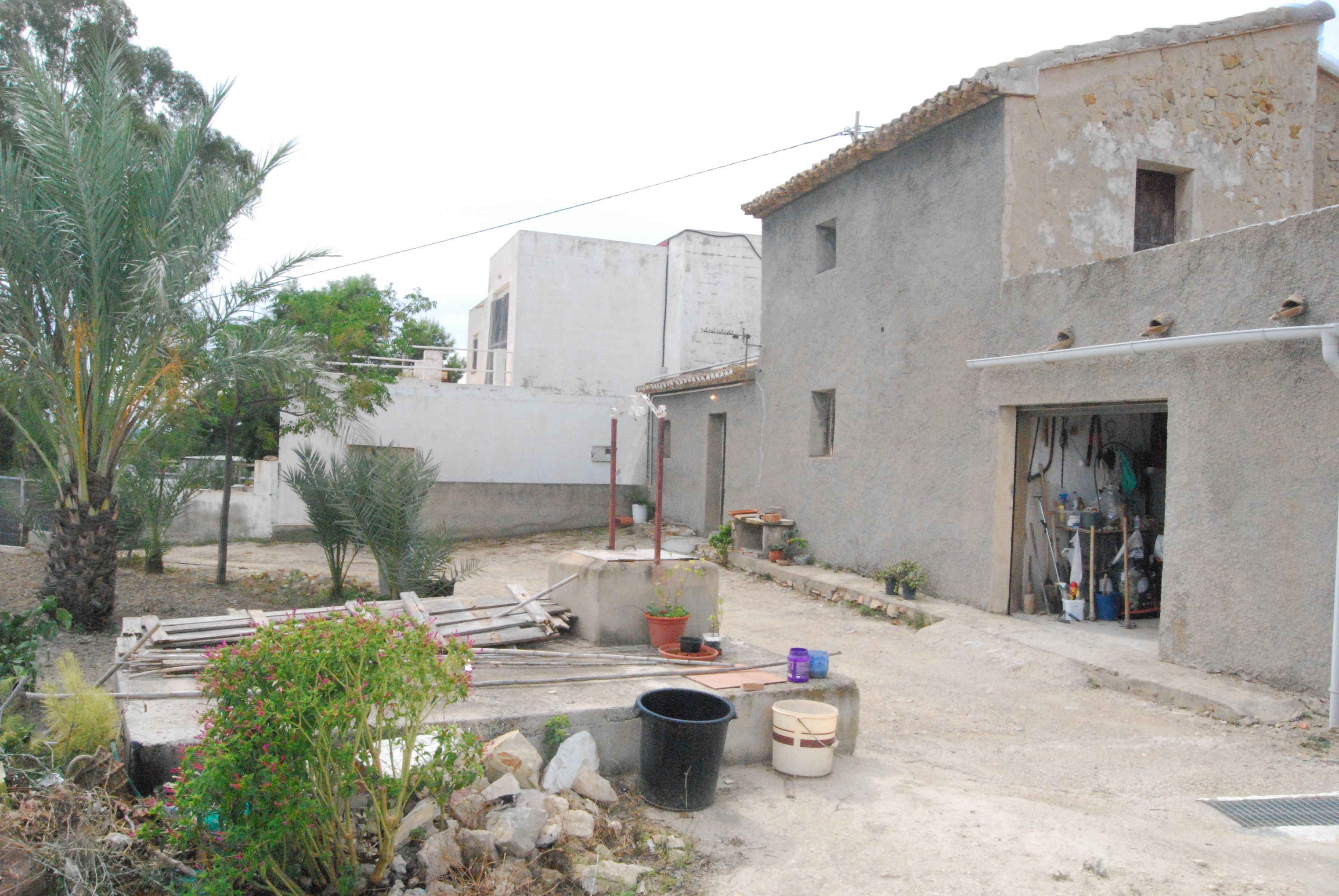 Vista exterior de Finca rústica en venda en Alicante / Alacant amb Jardí privat, Terrassa i Traster