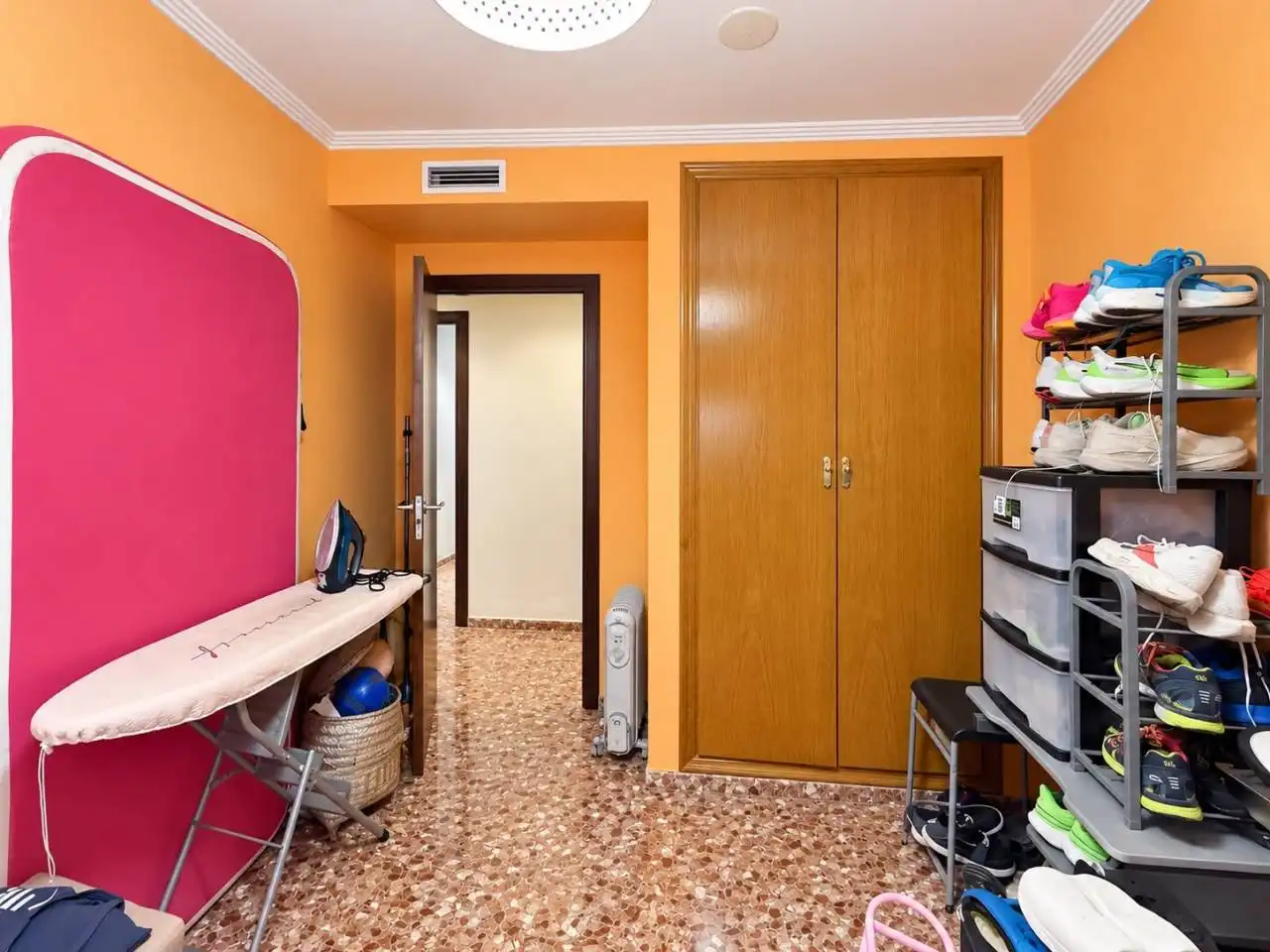 Flat for sale in Vila-real  with Air Conditioner, Furnished and Balcony