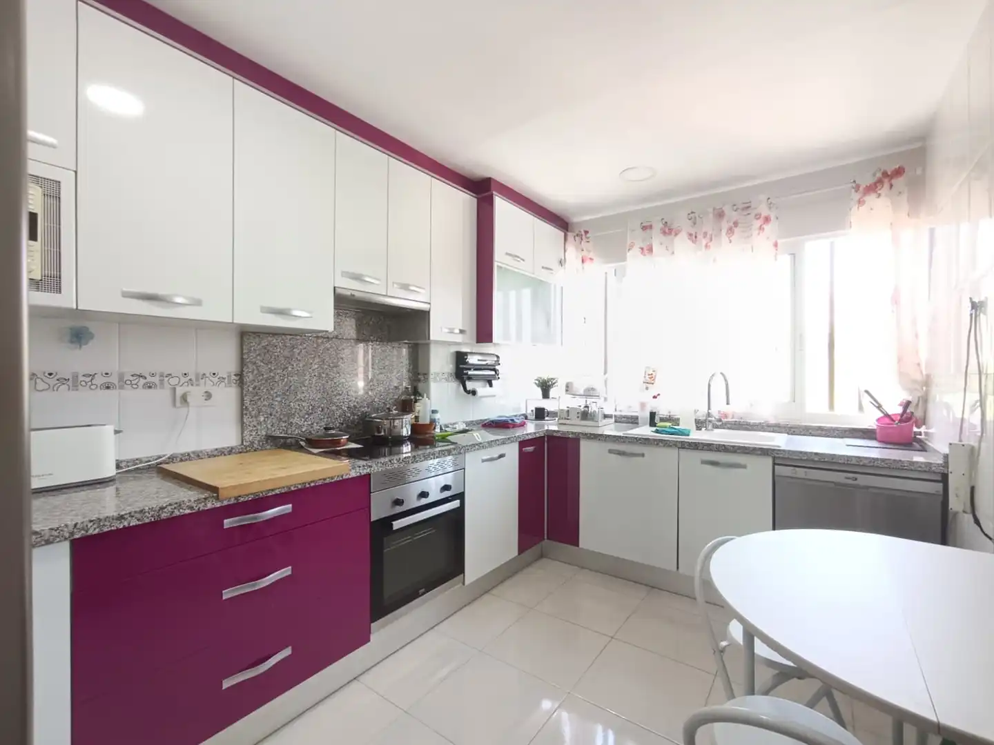 Kitchen of Flat for sale in Polop  with Storage room and Furnished